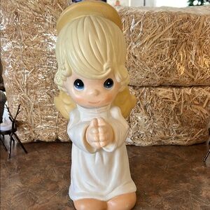 Precious Moments Vintage 1998 Praying Angel Licensee Statuary 2701